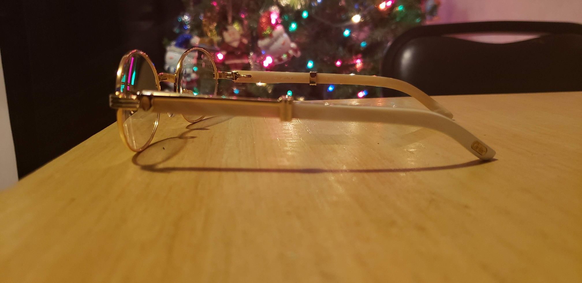 All White And Gold Cartier's🐃🐃 BUFFS FLAWLESS 53/22💵💵