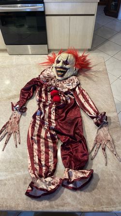 Spirit Halloween scary clown costume size 4-6