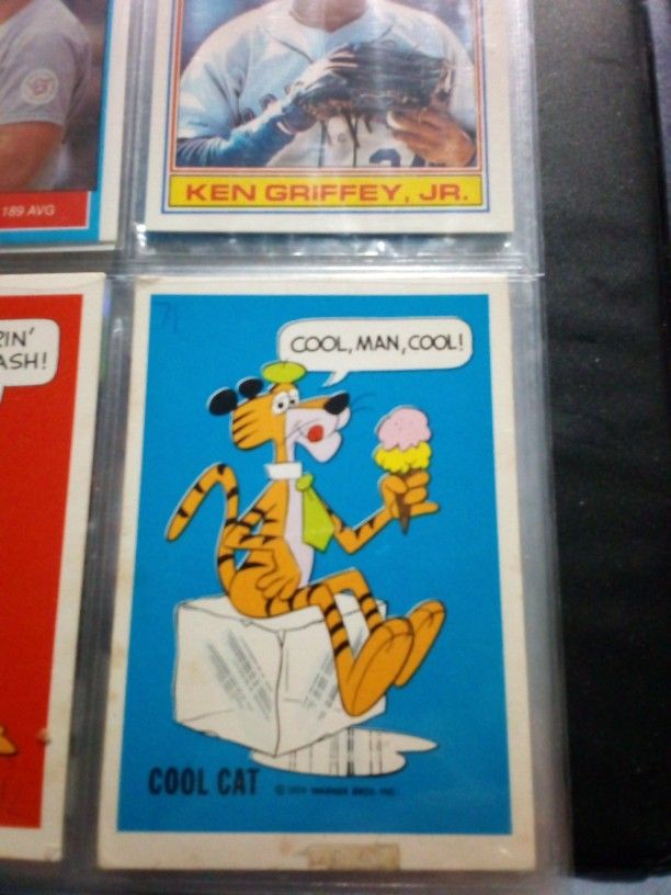 Cartoon Topps Cards Zelda And Punch-Out Daffy Duck And Some Comics