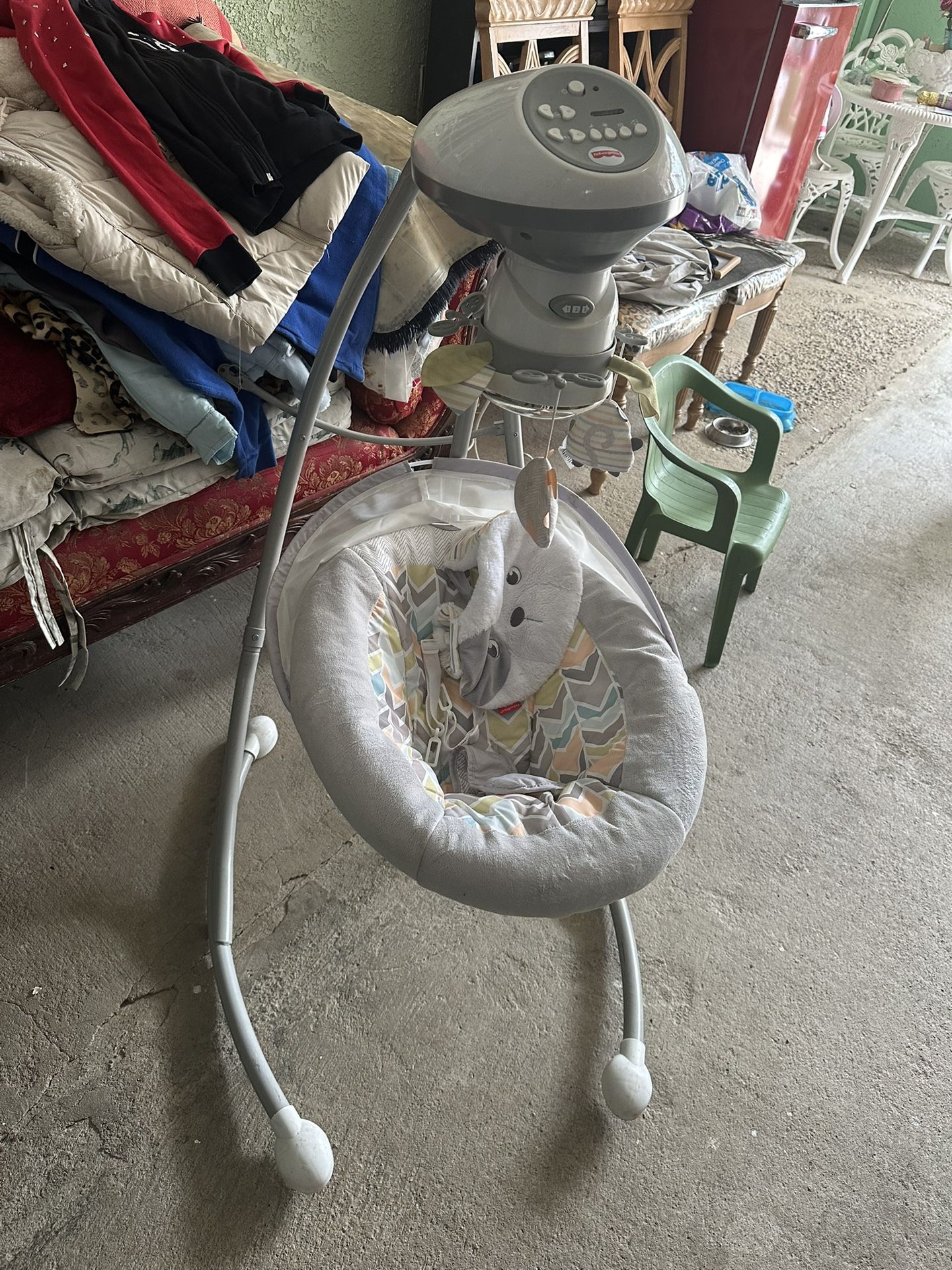 Fisher price Swing