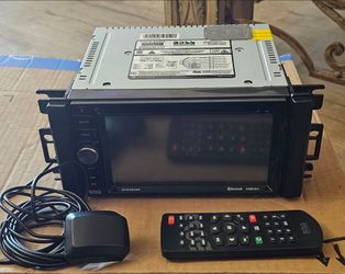 BOSS AUDIO SYSTEM 6.2 TOUCH SCREEN W/REMOTE
