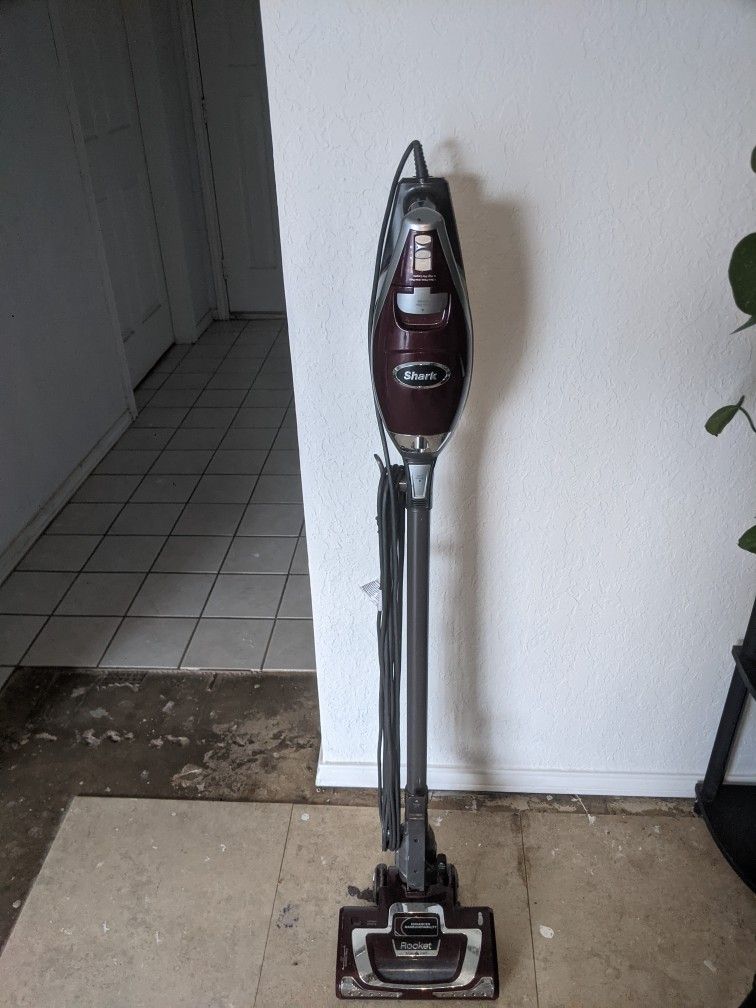 Shark Rocket True Pet Vacuum Used $100 O.B.O