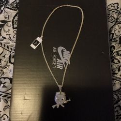 14k Gold Filled Chain With Pendant 