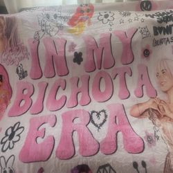 Karol G Throw Blanket