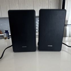 Samsung rear Bluetooth speaker
