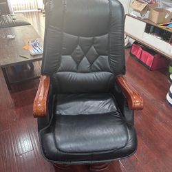 Kinnls Jones Executive Office Chair ,Genuine Leather Luxury Managerial Executive Home Office Desk Chairs Big and Tall, Adjustable Back and Retractable