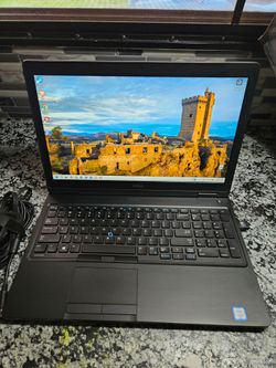 DELL 5580 15.6" LAPTOP Intel i5-6300U, 8GB Ram,180GB SSD HD,Windows 11