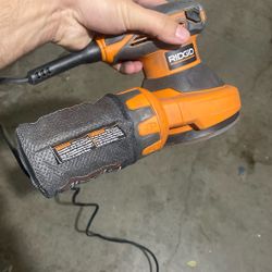 3 Amp 120V 5 in. Rigid Random Orbit Sander With Extras