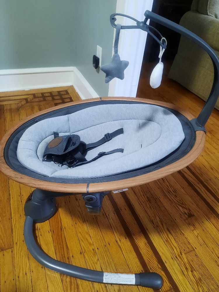 Maxi -Cosi Baby Swing and Angel Care Bath Chair