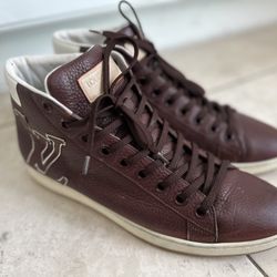 Louis Vuitton Surfside High Top Leather Sneaker, Size 7.5, Preowned, Great Shape
