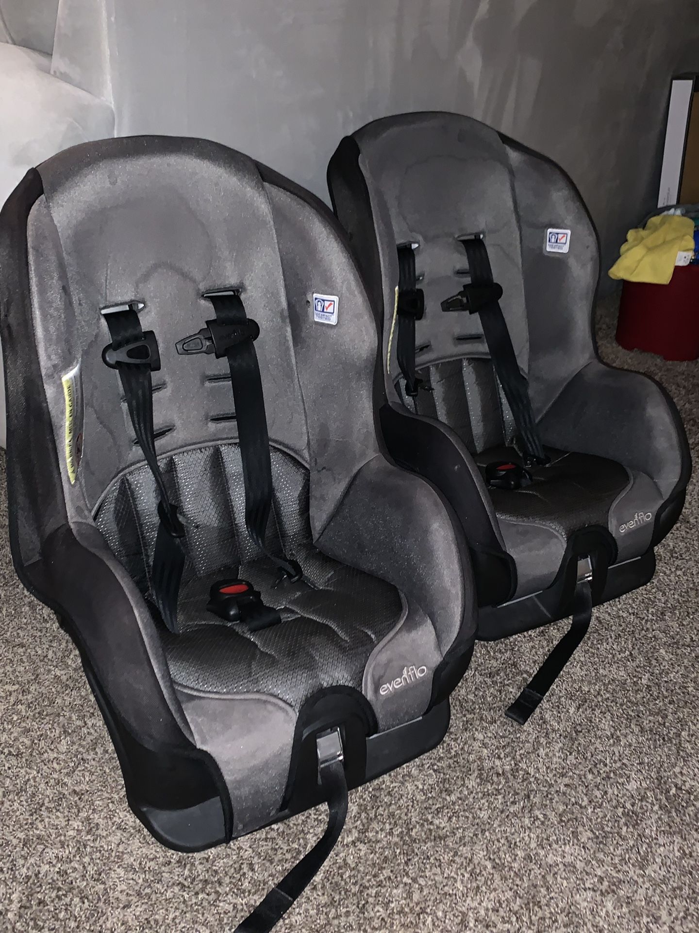 Evenflo Toddler Car Seats - EXPIRE 2/2023