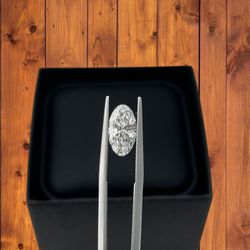 2.10 Carat Lab-grown Certified Beautiful Oval Shape Diamond