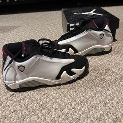 Black Toe 14s . SIZE 6