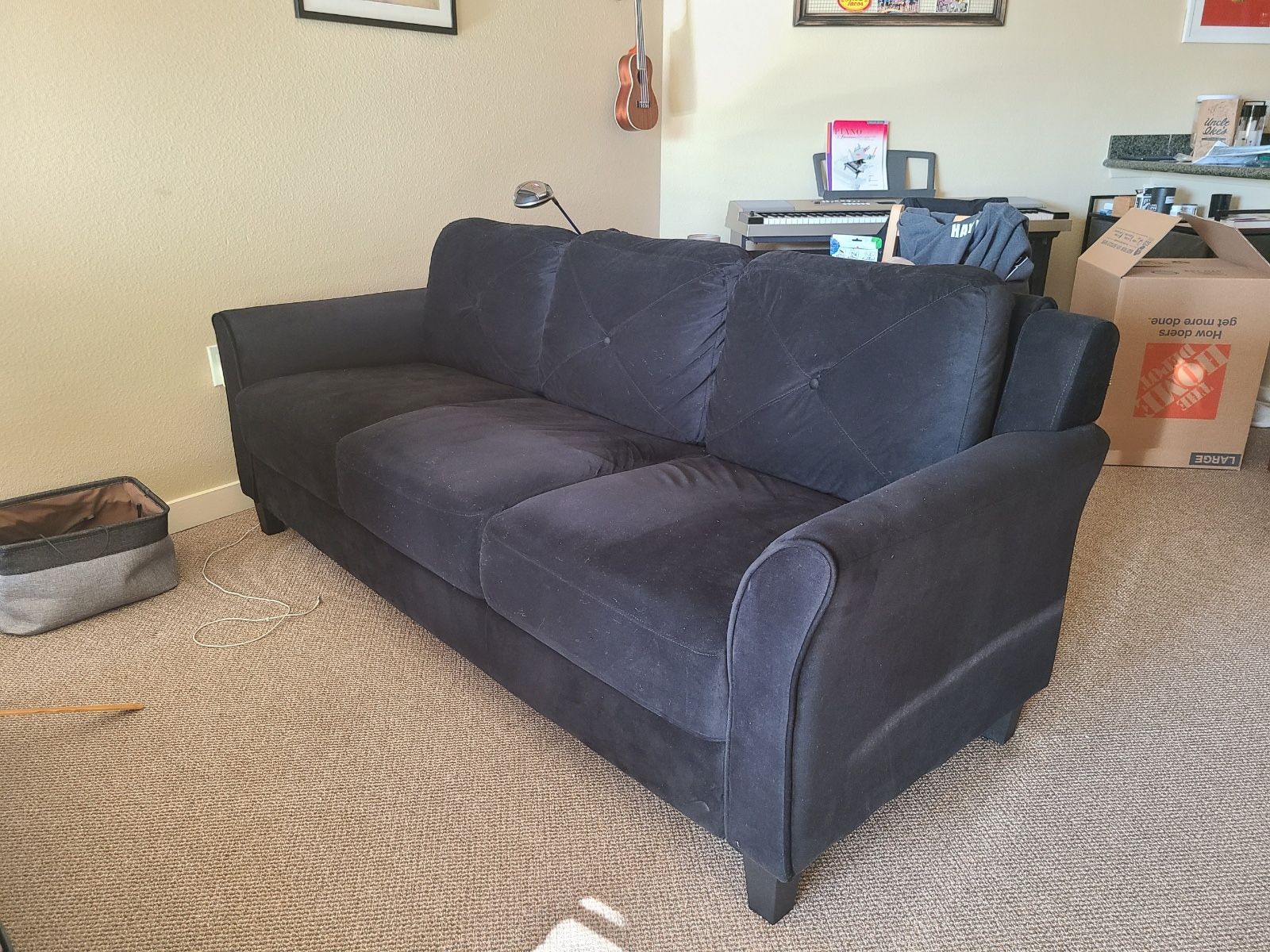 Wayfair black couch - only 1 month used - has to go for a move!!