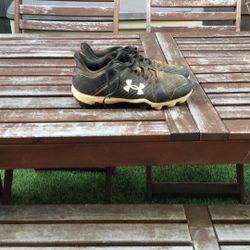 Price Negotiable Under Armour Leadoff Cleats Size 7 1/2