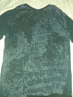 v neck southpole shirt