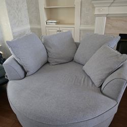 Round Sofa In New Condition 