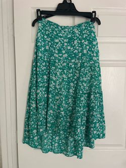 PRETTY GARDEN Women's Green White Floral , Size S. Good condition