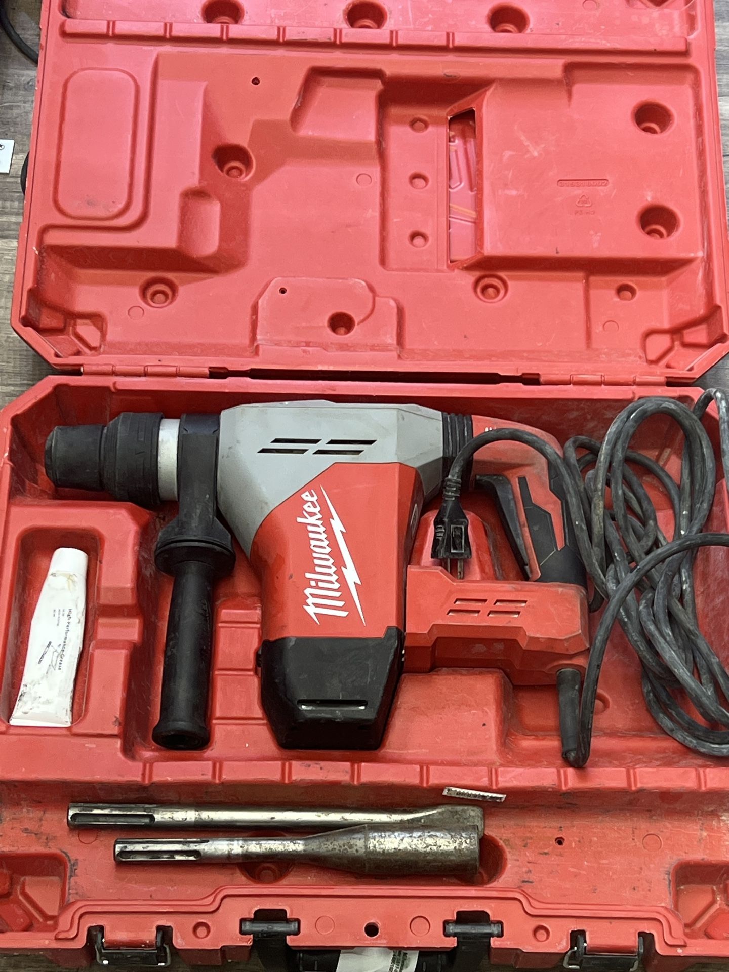 Tools Milwaukee Rotary Hammer 5517-20