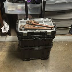 22 in. Connect Rolling System Tool Box Husky  (2 Free Wrenches)