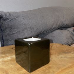 Ceramic Plant Pot/ Planter