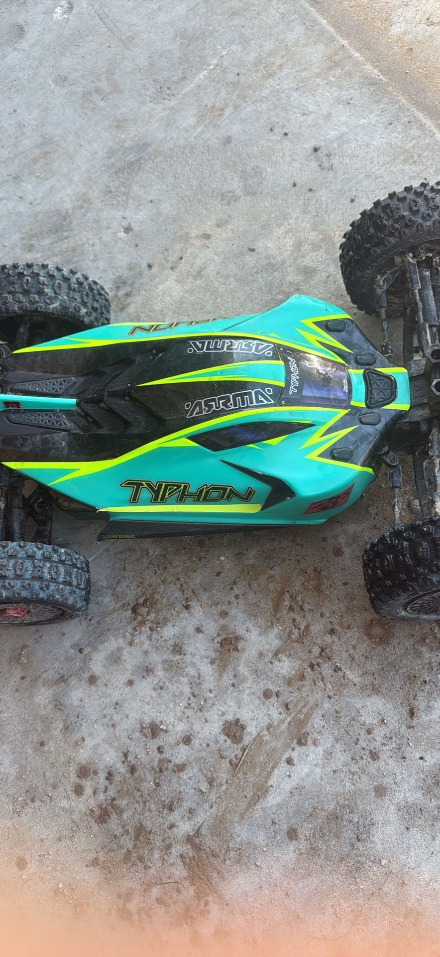 Arrma Typhon 3s
