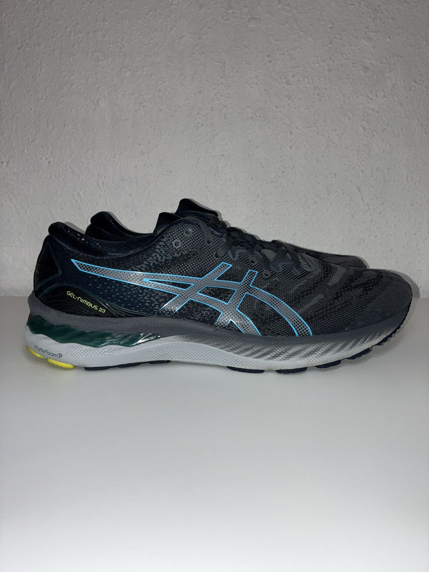 ASICS Gel Nimbus 23 Mens Size 12 Extra Wide Gray Blue Running Shoes 1011B005