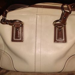 Coach Handbag No M1082-Z17202