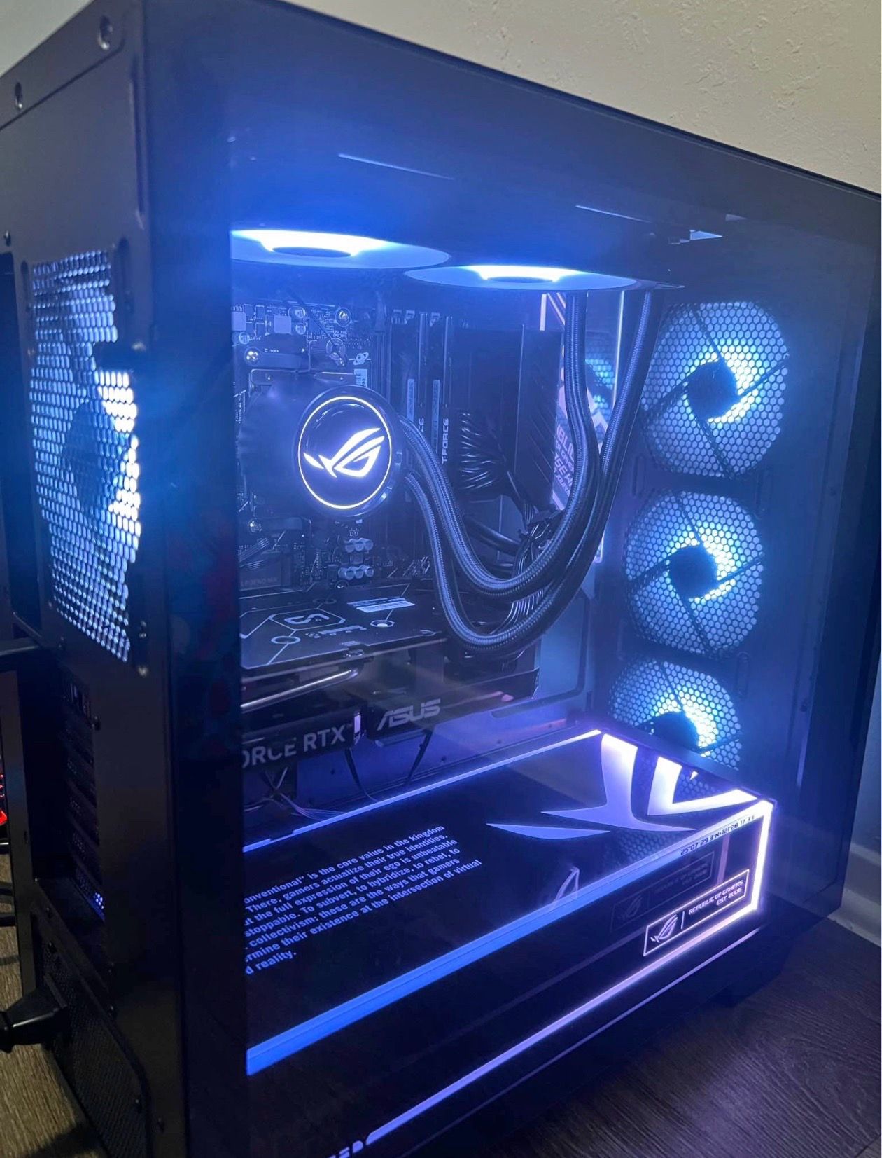 PC Asus Rog gaming computer