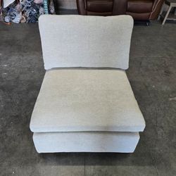 🛋 Thomasville Lowell Armless Chair