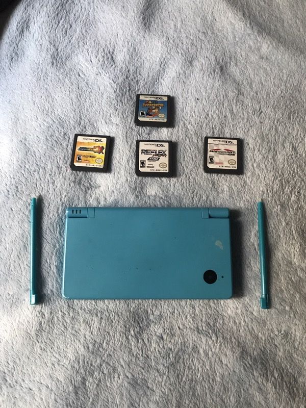 Nintendo DSI. Super good condition!