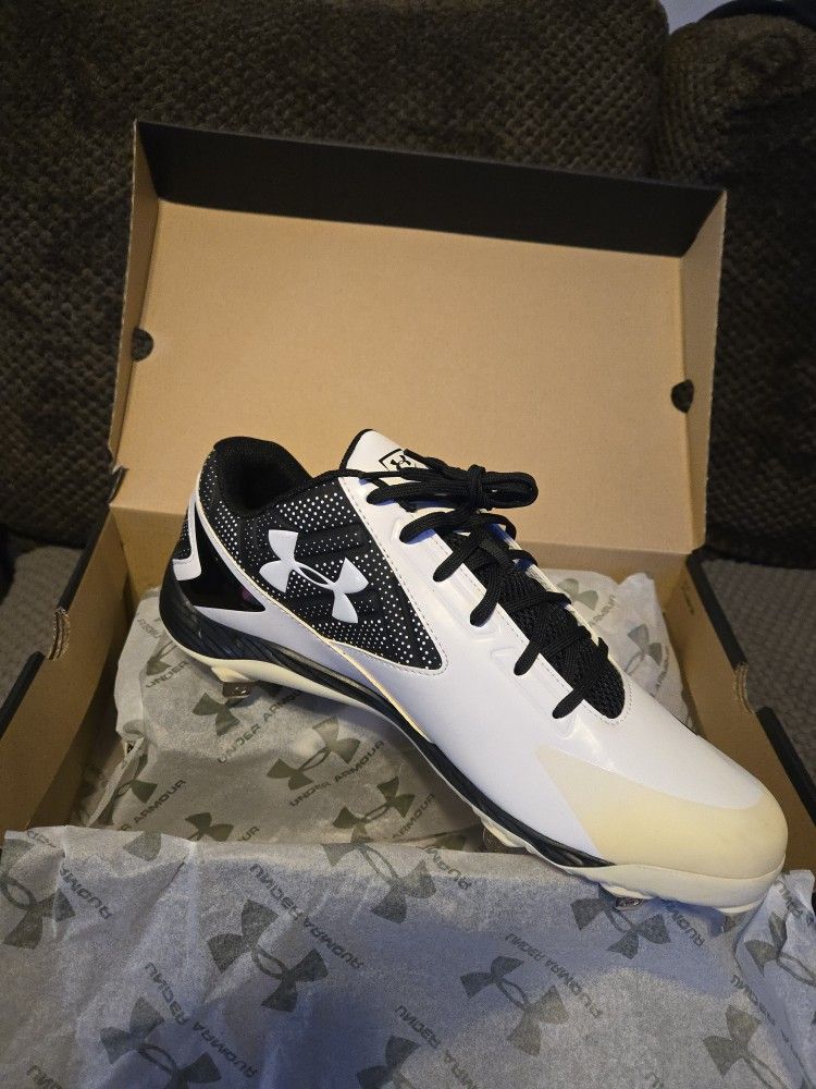 Baseball Cleats Size 13