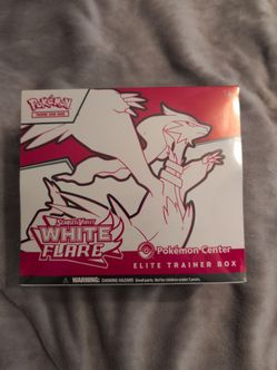 Pokemon center White Flare ETB