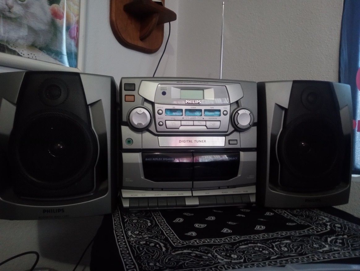 Phillips Boombox