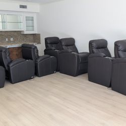 Seatcraft Monterey Set Of Theatre Seats. 