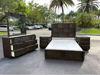 Beautiful Bedroom Set Queen Size Solid Wood Dark Brown Color Like New By Vietnam Furniture