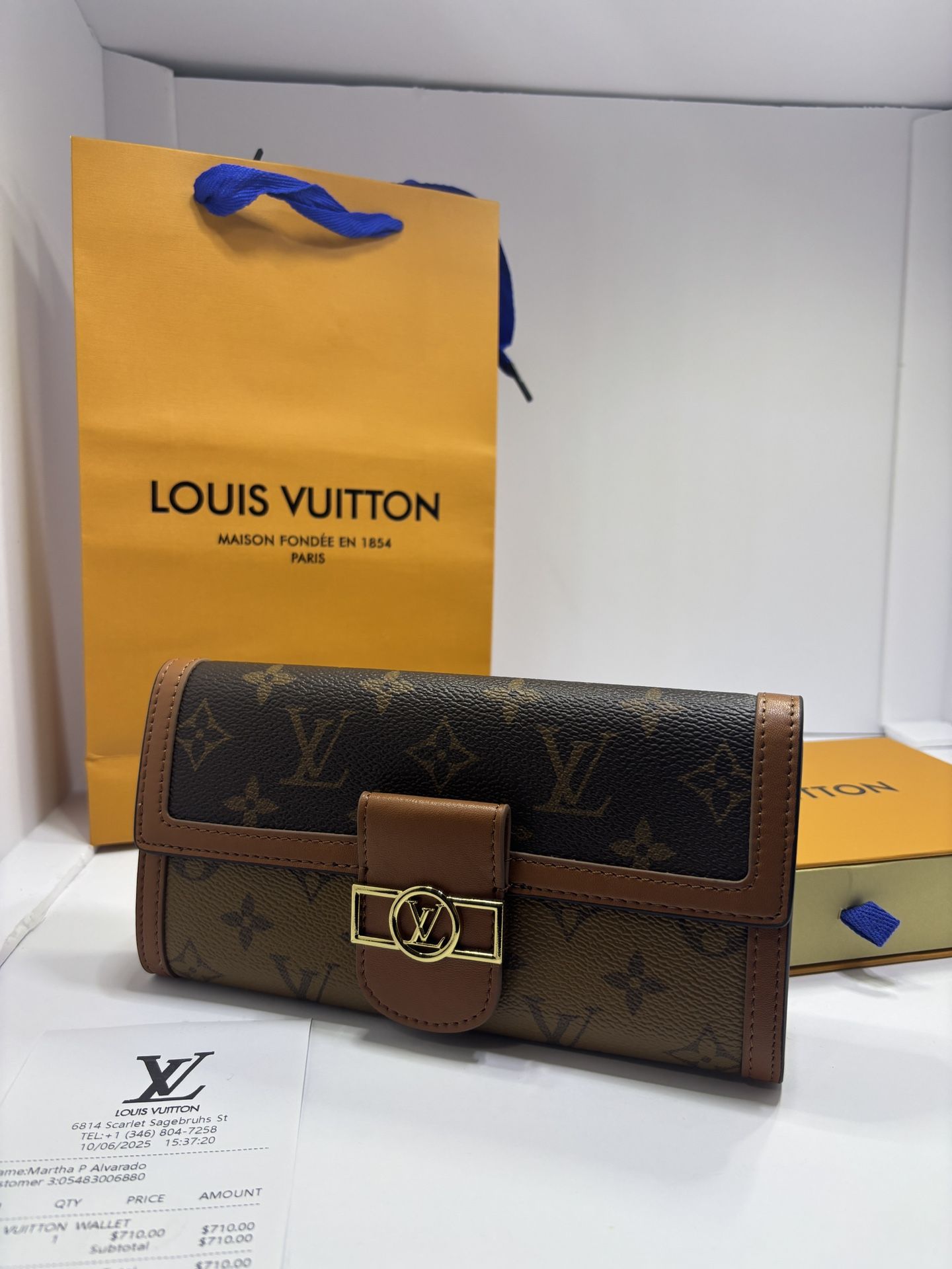 LV women’s wallet