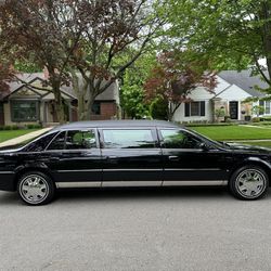 2006 Cadillac DTS · 9-Seater Stretch Limo- Only 52k Miles 