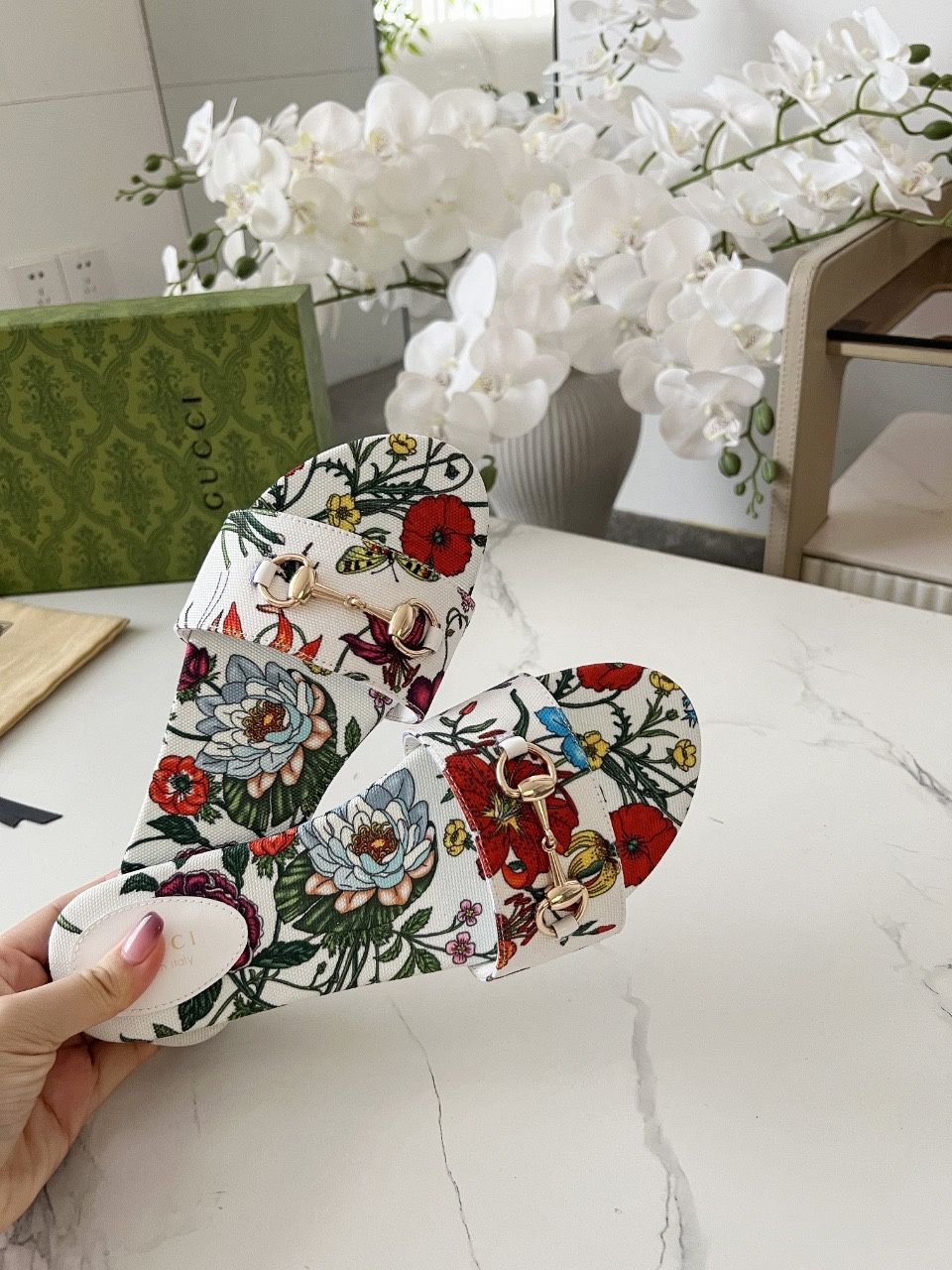 New Women's Slippers