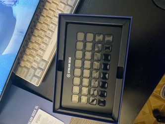 STREAM DECK XL {NEW OPEN BOX}