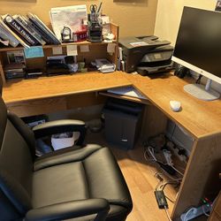 computer desk