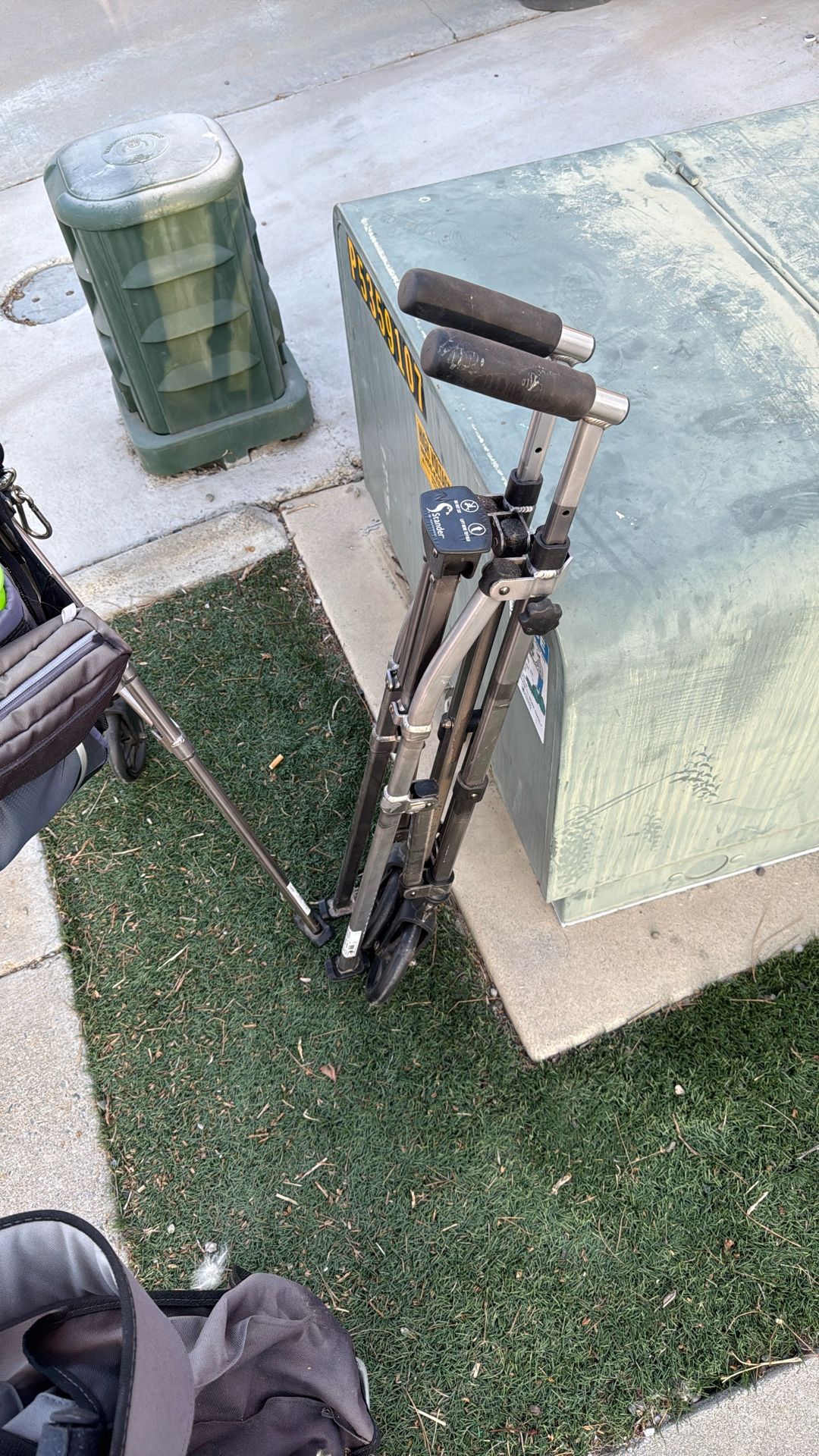 Free Pick Up Only Chairs Vaccum Walkers Address Description