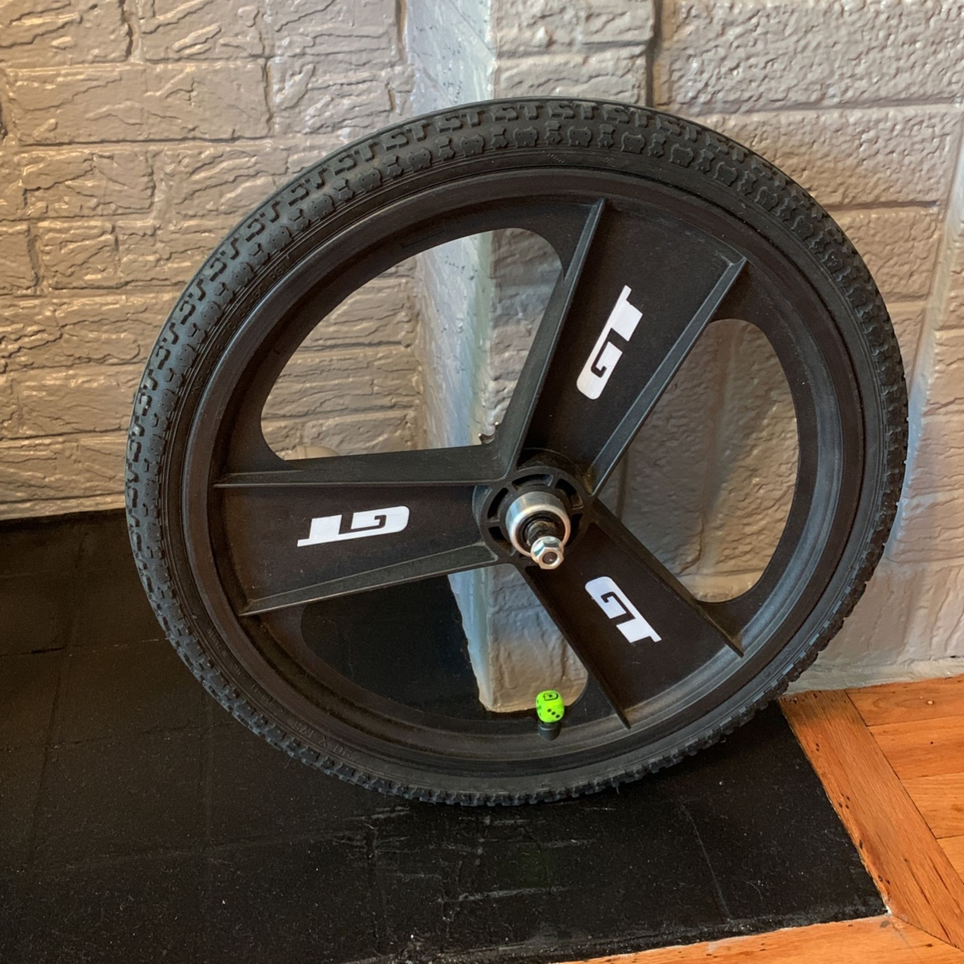 Vintage Old School GT BMX FAN MAGS 3 Spoke Black GT Performer GT Vertigo DYNO Compe Wheel Set for Sale in Westchester IL OfferUp