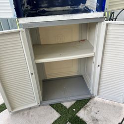 Plastic garage storage bins