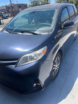 2018 Toyota Sienna