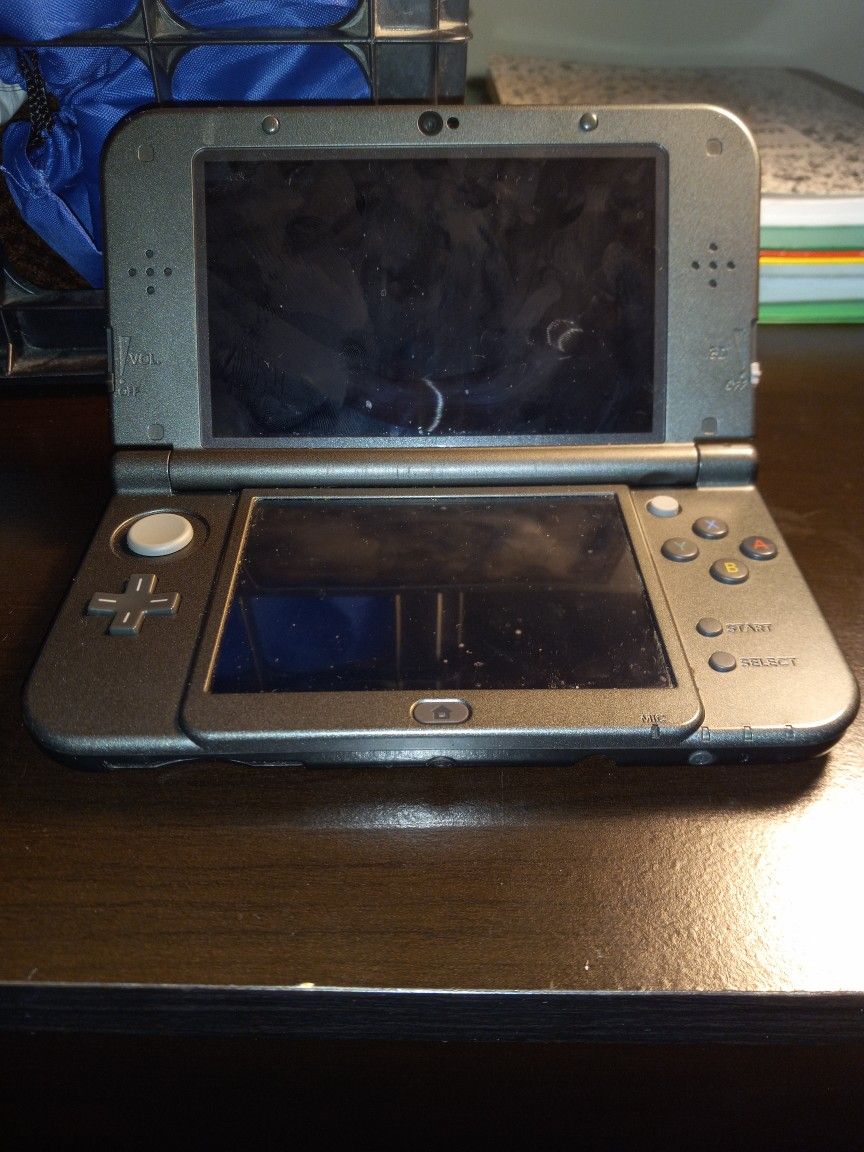 Nintendo 3DS XL In Black Great Condition 