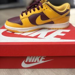 Nike Dunk Low