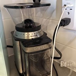 Cuisinart Coffee Grinder, Electric One-Touch Automatic Burr Coffee Grinder with 18-Position Grind Selector, Cup Size Selector for 4 – 18 Cups, DBM-8P1