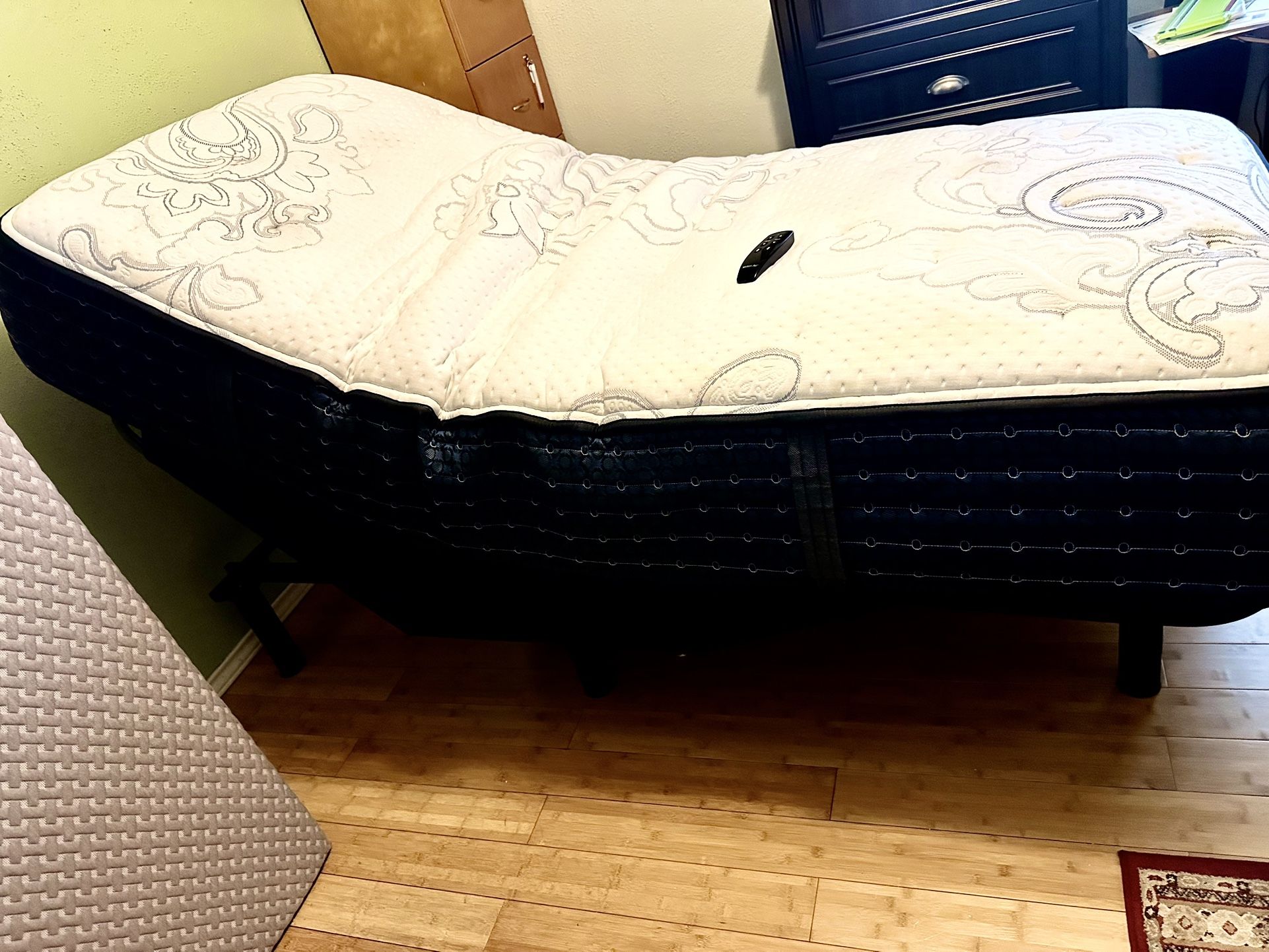 XL Twin mattress & Adjustable Bed Frame