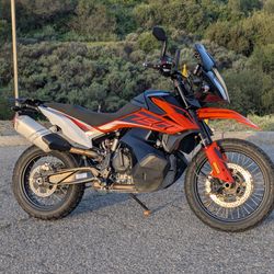 2019 KTM 790 Adventure - Upgraded Suspension